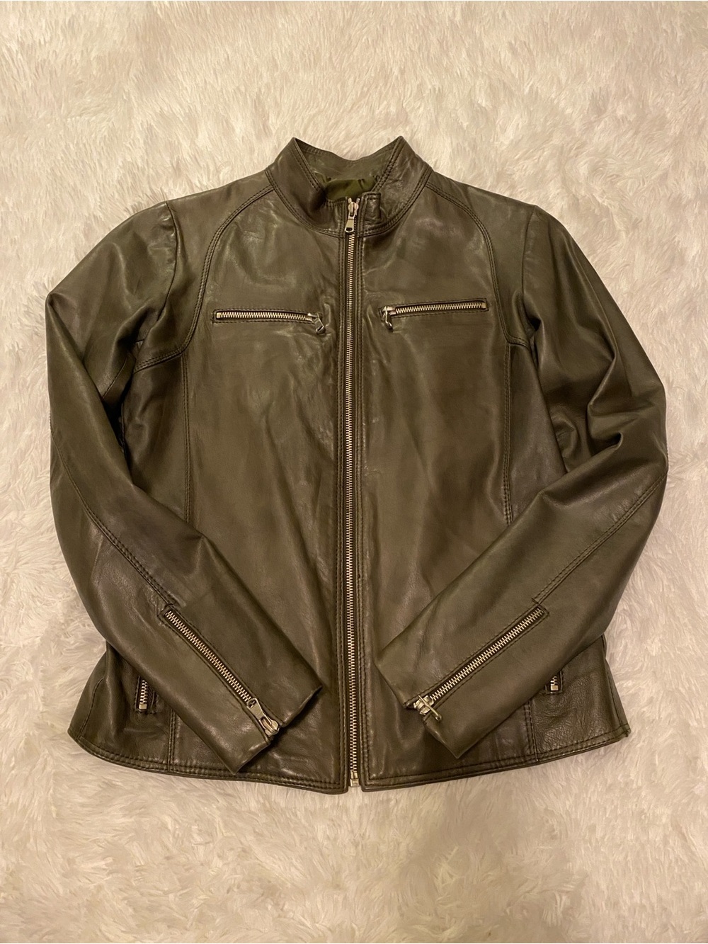 Vera Pelle Women's olive green Leather Zip Jacket with Stand Collar